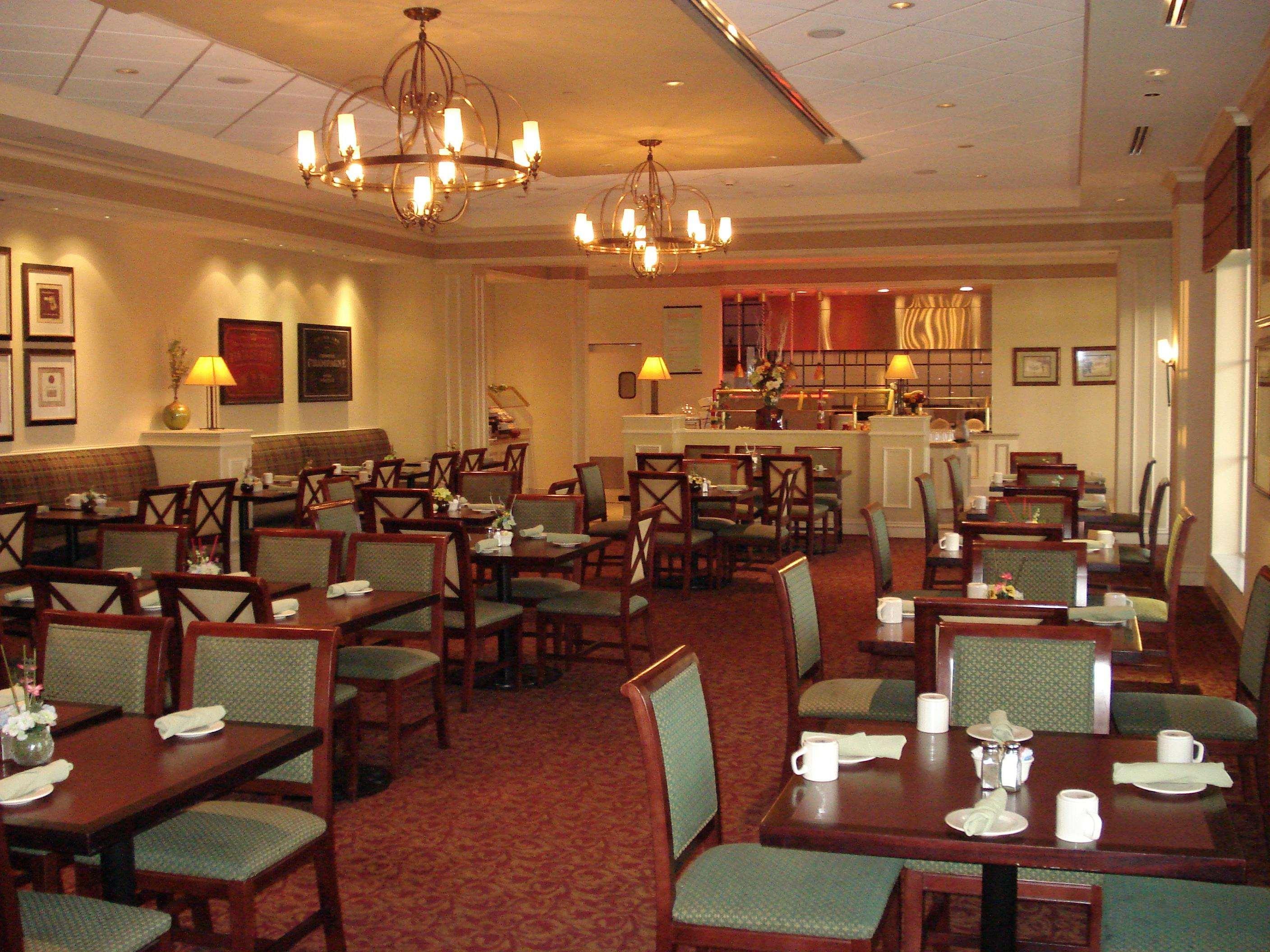 Hilton Garden Inn Suffolk Riverfront Екстериор снимка