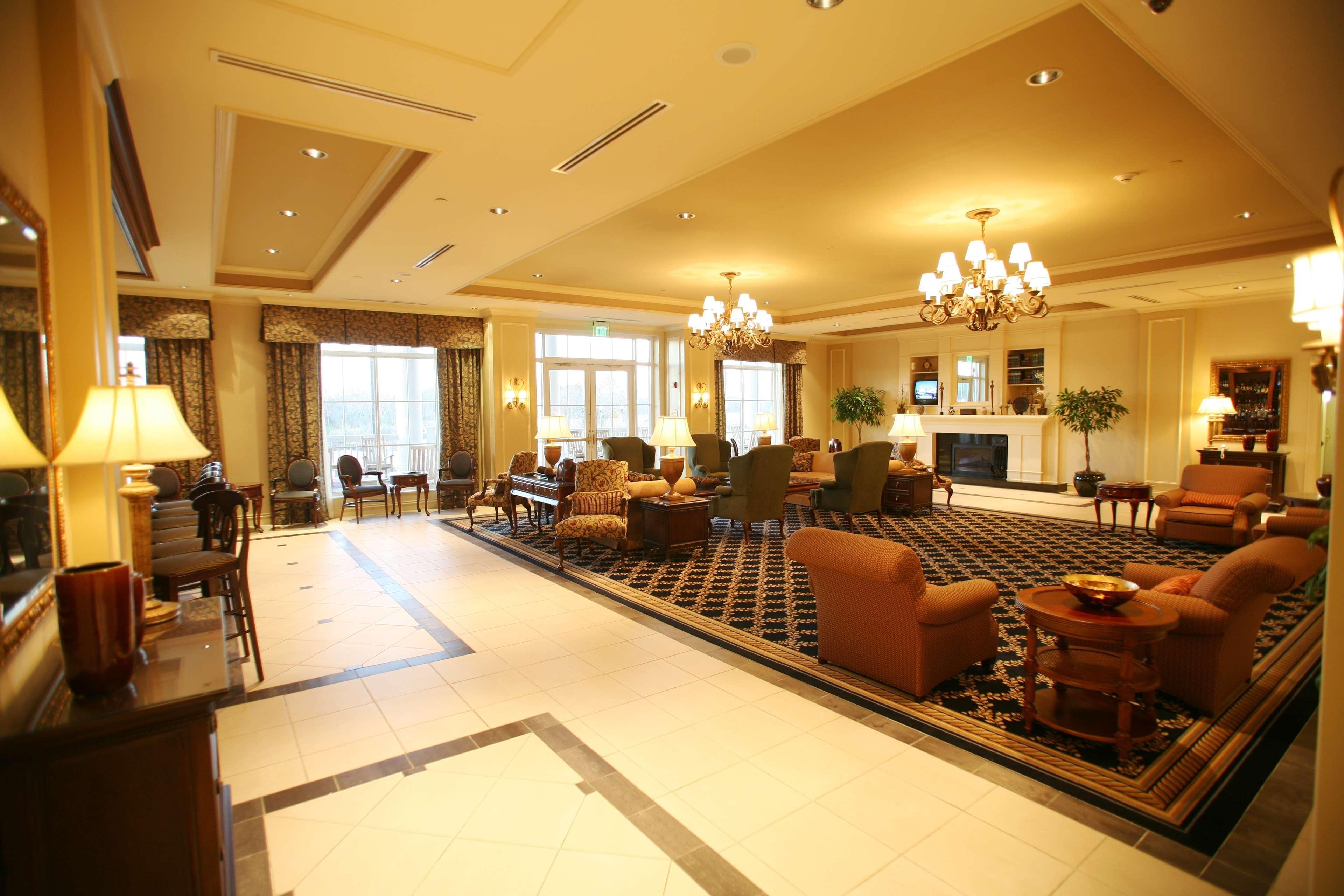 Hilton Garden Inn Suffolk Riverfront Екстериор снимка