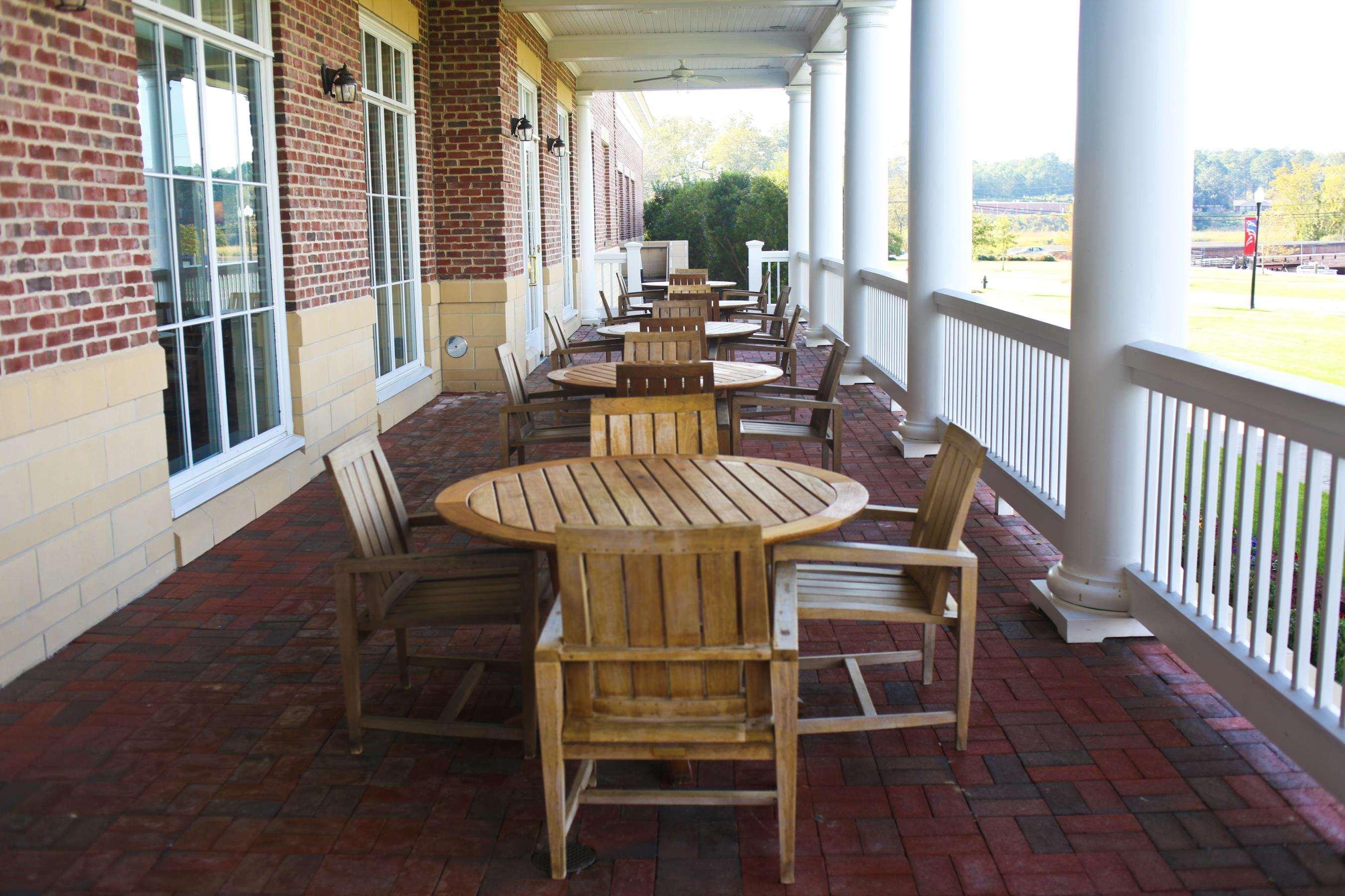 Hilton Garden Inn Suffolk Riverfront Екстериор снимка