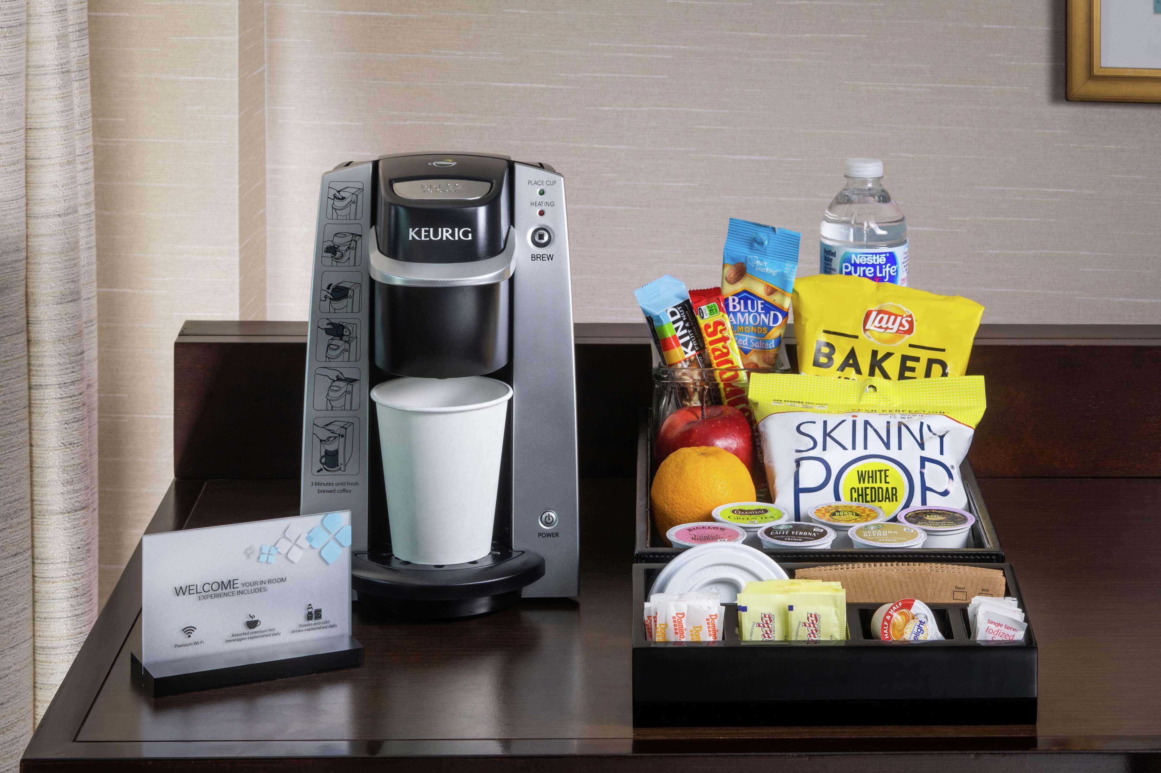 Hilton Garden Inn Suffolk Riverfront Екстериор снимка