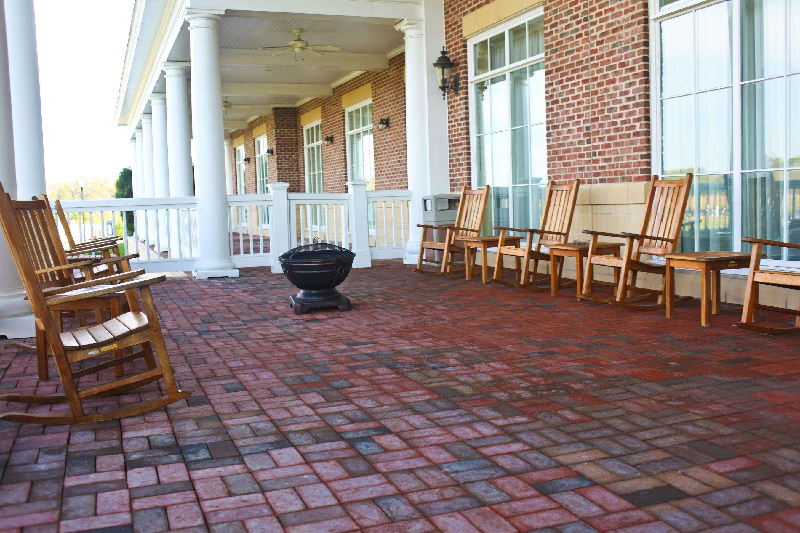 Hilton Garden Inn Suffolk Riverfront Екстериор снимка