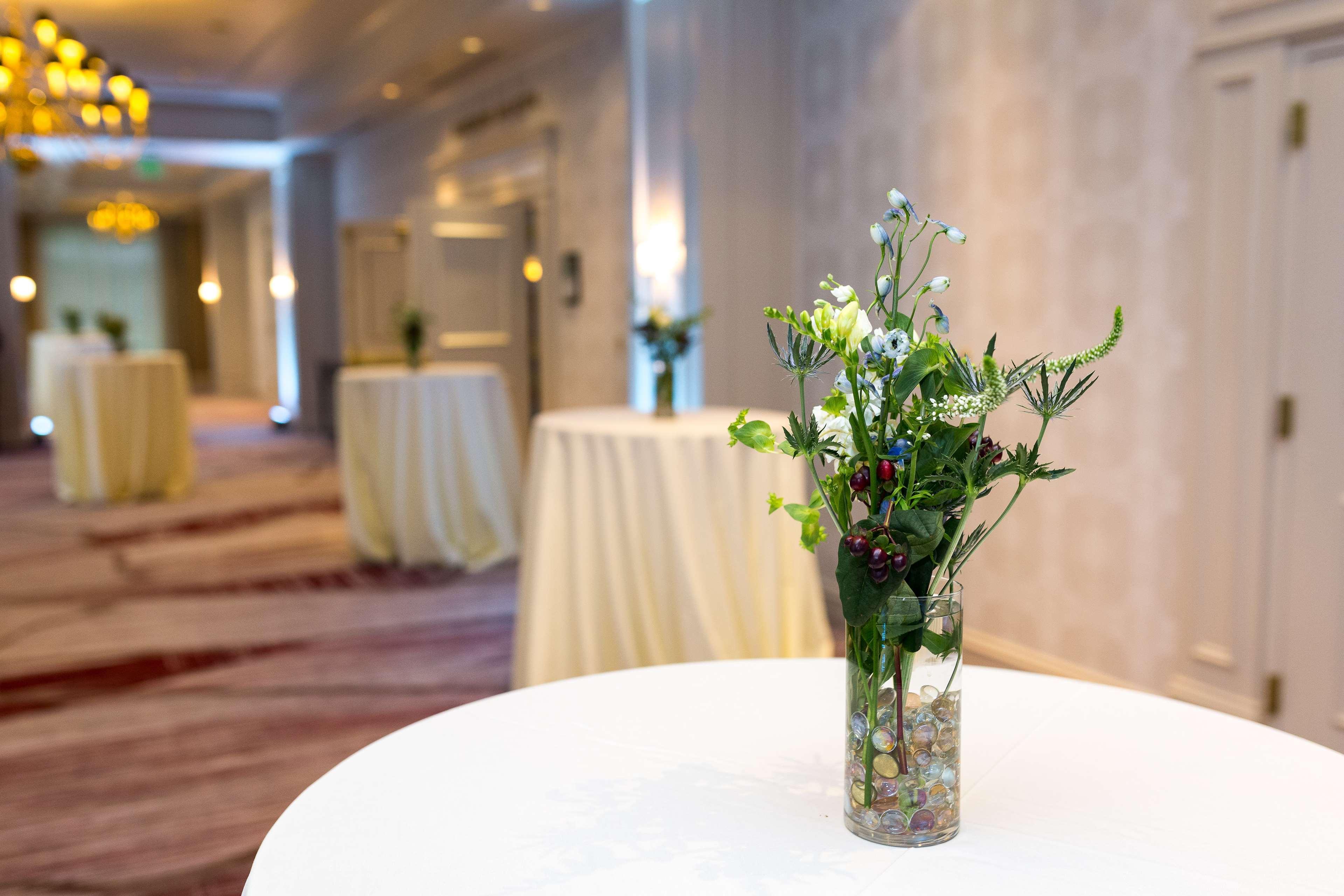 Hilton Garden Inn Suffolk Riverfront Екстериор снимка