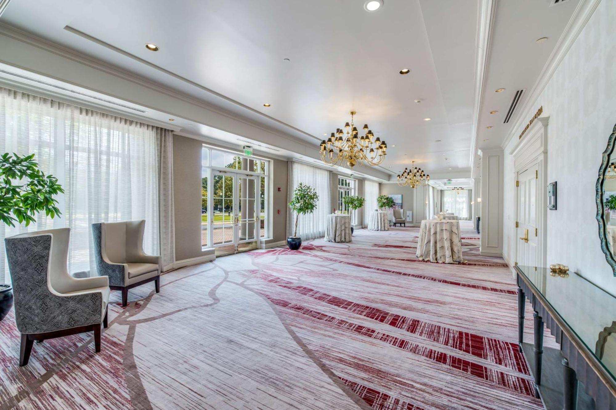 Hilton Garden Inn Suffolk Riverfront Екстериор снимка