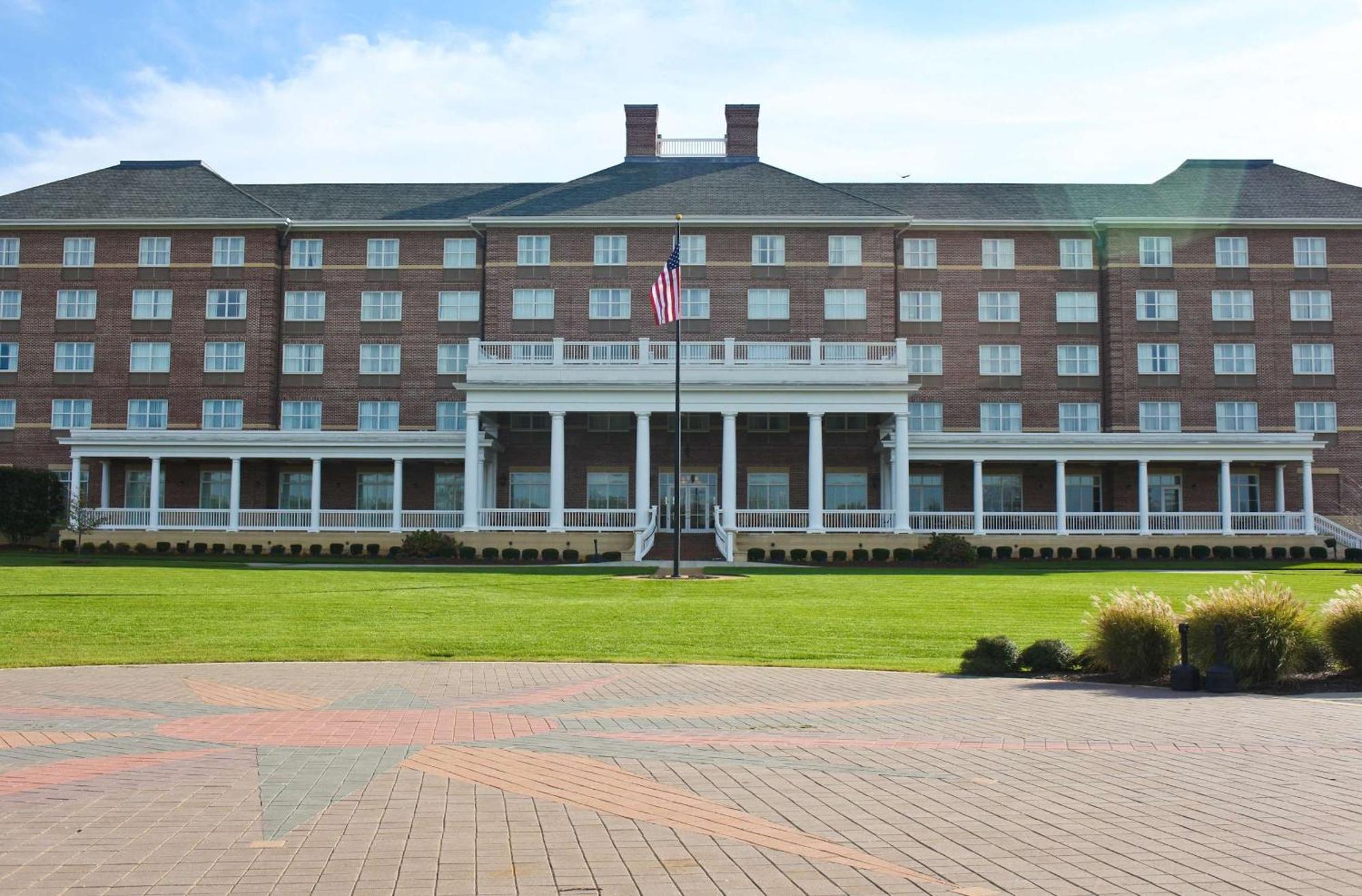 Hilton Garden Inn Suffolk Riverfront Екстериор снимка