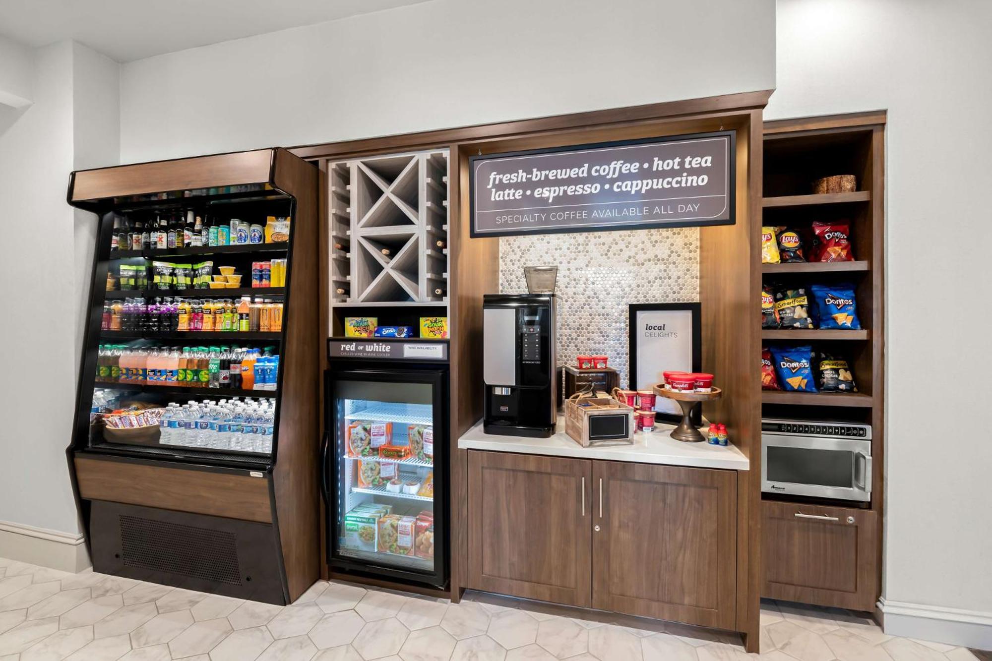 Hilton Garden Inn Suffolk Riverfront Екстериор снимка